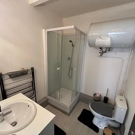 Cosy En Centre-ville Apartman La Seyne-sur-Mer